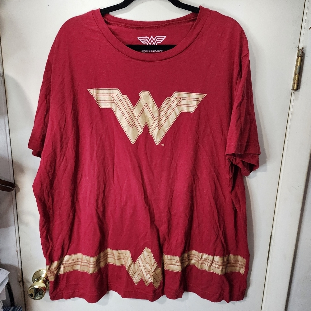Wonder Woman DC Comics Red With Gold T-Shirt Plus Size 3X